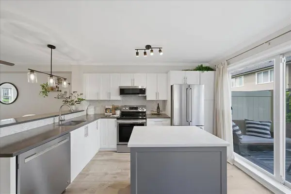 20875 80 AVE #98, Langley, BC V2Y 0B2
