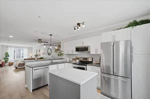 20875 80 AVE #98, Langley, BC V2Y 0B2