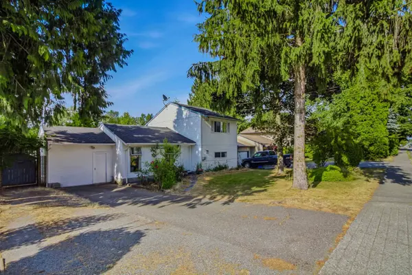 26549 32 AVE, Langley, BC V4W 3E8