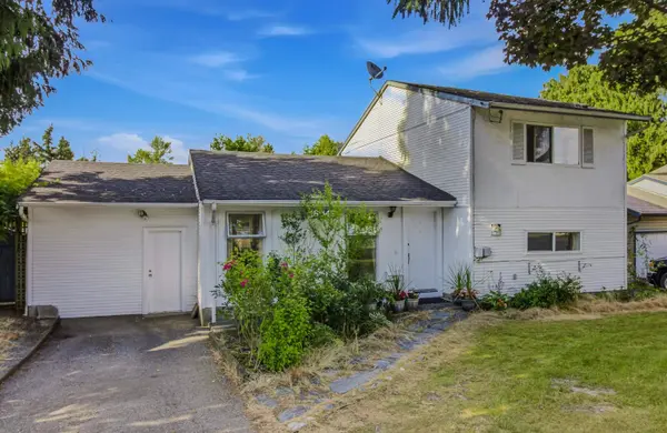 26549 32 AVE, Langley, BC V4W 3E8