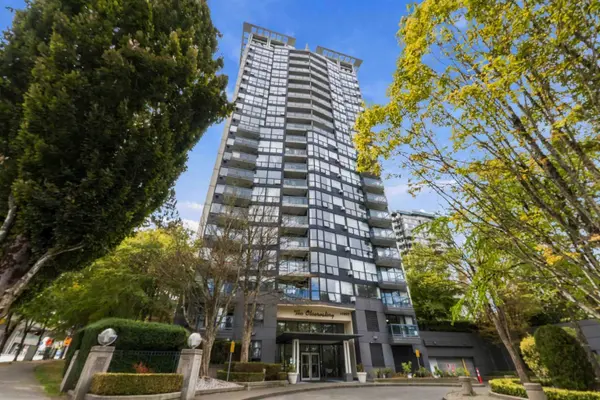 10899 University DR #1104, Surrey, BC V3T 5V2