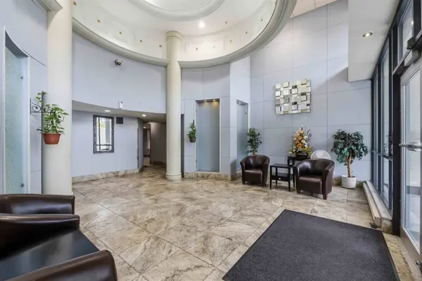 10899 University DR #504, Surrey, BC V3T 5V2