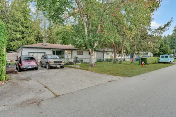 24931 121 Ave, Maple Ridge, BC V4R 2A6
