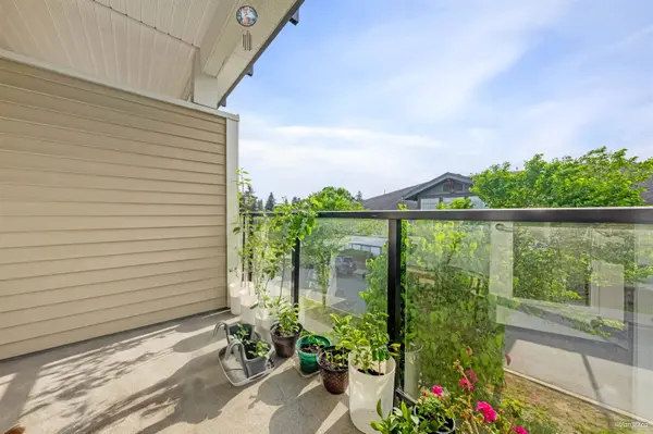 6468 195a ST #202, Surrey, BC V4N 6R6