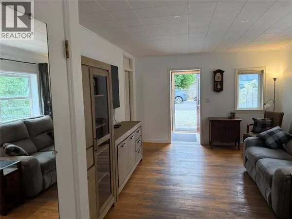 1607 PINEGROVE Street, Lillooet, BC V0K1V0