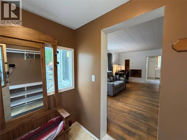 1607 PINEGROVE Street, Lillooet, BC V0K1V0