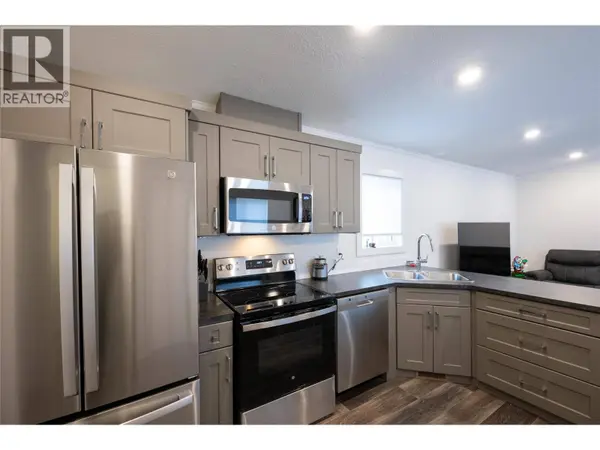 2401 Ord RD #77, Kamloops, BC V2B7V8