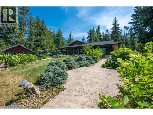3045 Lindberg Road, Sorrento, BC V0E2W1