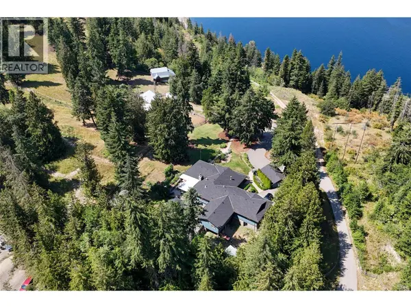 3045 Lindberg Road, Sorrento, BC V0E2W1