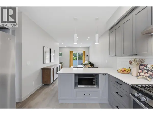 1393 9TH AVE #118, Kamloops, BC V2C3X6