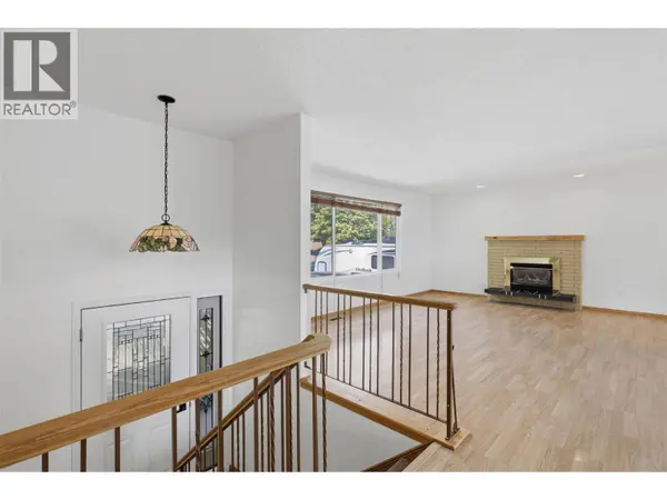 1594 Griffin Terrace, Kamloops, BC V2B7R6