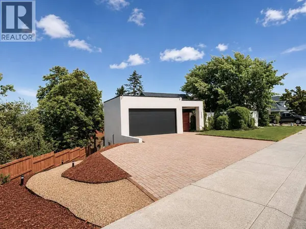1922 Glen Gary Drive, Kamloops, BC V2E1R4