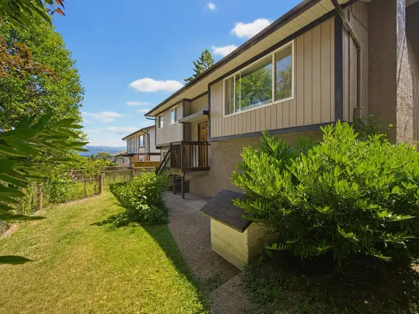 3204 Mariner WAY, Coquitlam, BC V3C 4K7