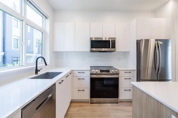 15235 Sitka DR #33, Surrey, BC V3S 0A9