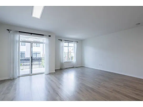 15235 SITKA DR #33, Surrey, BC V3S0A9