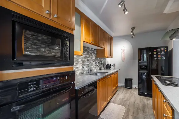5191 203 ST #210, Langley, BC V3A 1V6