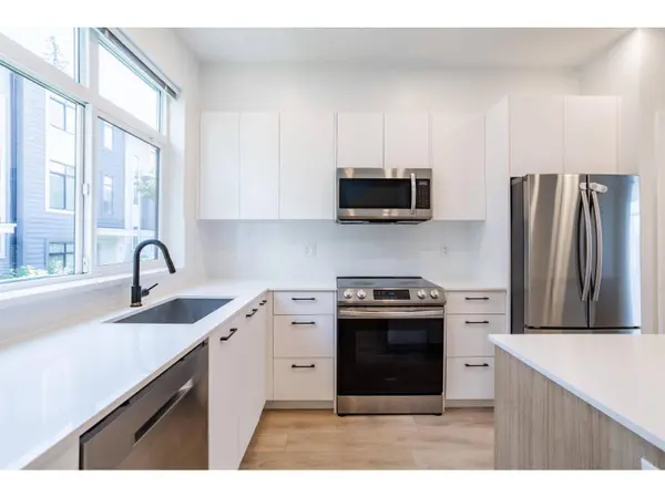 15235 SITKA DR #33, Surrey, BC V3S0A9