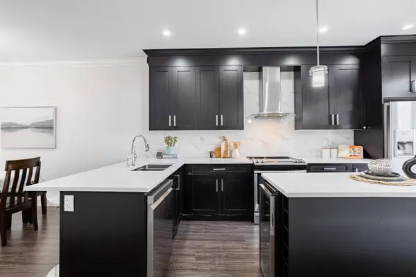 13898 64 AVE #193, Surrey, BC V3W 1L6