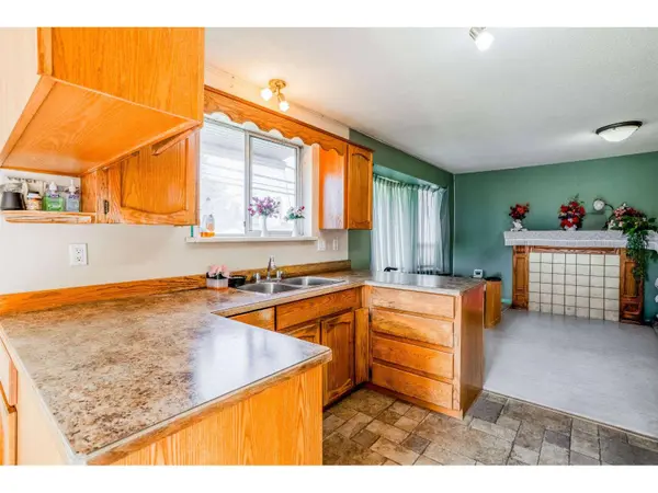 2456 WARE ST #2, Abbotsford, BC V3S3E1