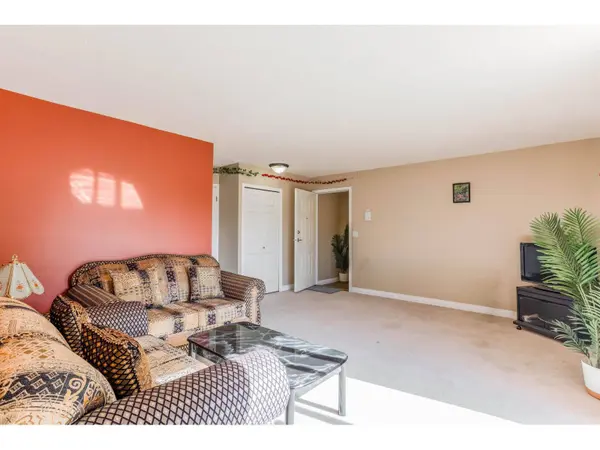 2456 WARE ST #2, Abbotsford, BC V3S3E1