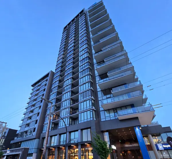 Research Snapshot: Soleil, 1588 Johnston Road, White Rock,Steven Foster