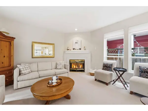 886 LEE STREET, White Rock, BC V4B4N6