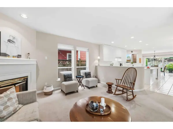 886 LEE STREET, White Rock, BC V4B4N6