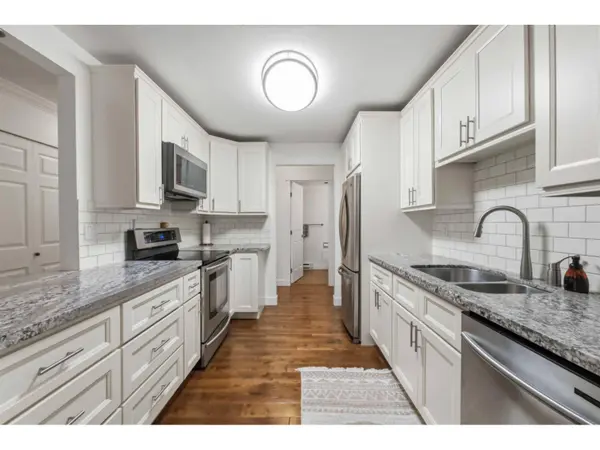 15875 MARINE DR #107, White Rock, BC V4B5J2