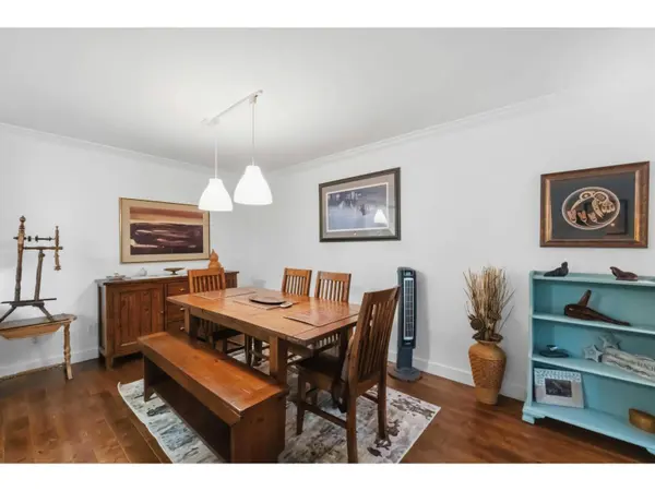 15875 MARINE DR #107, White Rock, BC V4B5J2