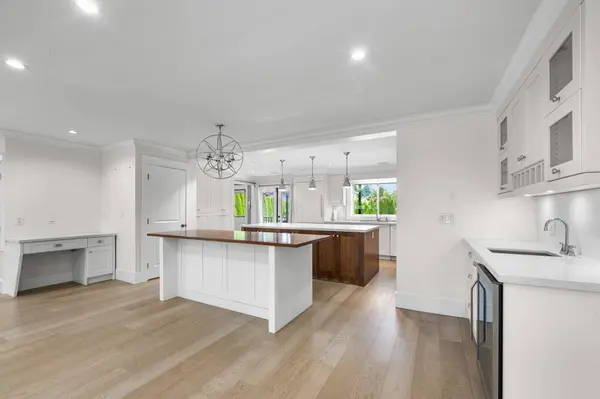 1660 Charland AVE, Coquitlam, BC V3K 3L7