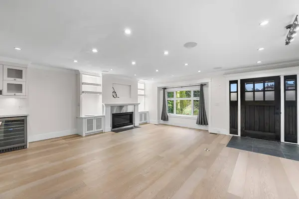 1660 Charland AVE, Coquitlam, BC V3K 3L7