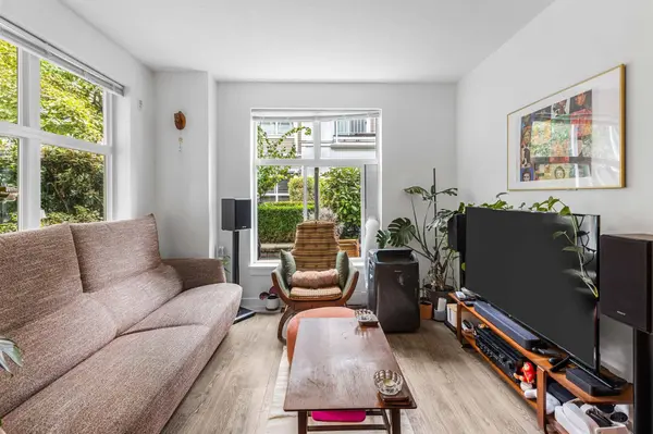 618 Langside AVE #302, Coquitlam, BC V3J 0B8