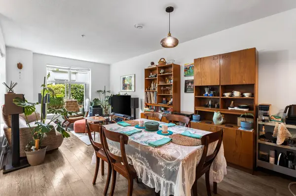618 Langside AVE #302, Coquitlam, BC V3J 0B8