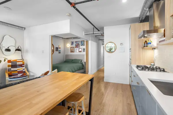 4223 Hastings ST #104, Burnaby, BC V5C 2J5