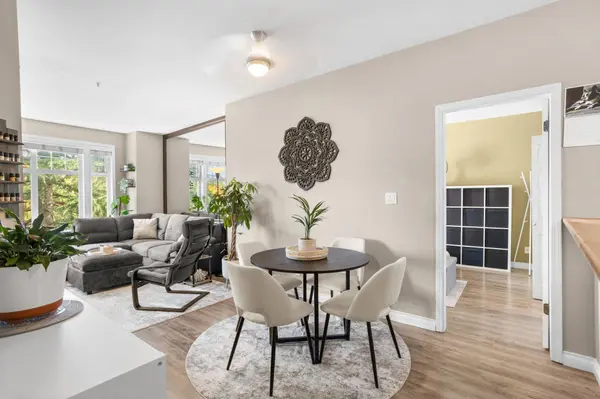 83 Star CRES #211, New Westminster, BC V3M 6X8