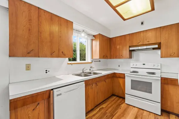 45782 Victoria AVE, Chilliwack, BC V2P 2T5