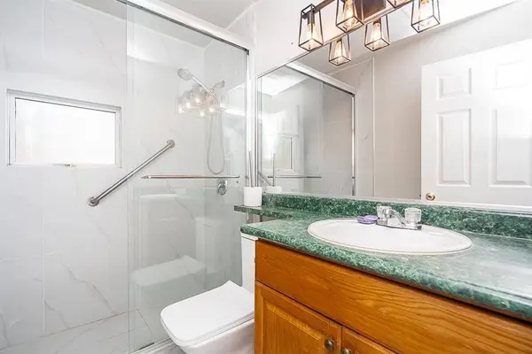 10064 127b ST, Surrey, BC V3V 5M3