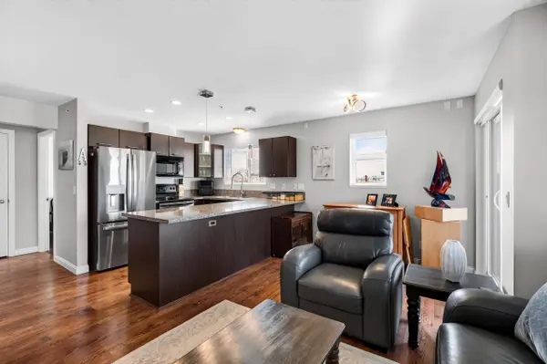 5488 198 ST #412, Langley, BC V3A 1G2