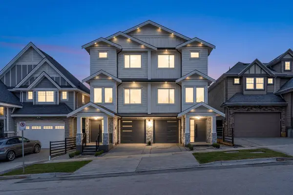 14693 62a AVE #101, Surrey, BC V3S 3T1