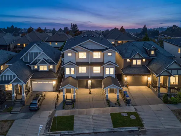 14693 62a AVE #101, Surrey, BC V3S 3T1