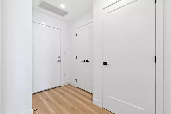 8551 85 AVE #404, Langley, BC V2Y 3Y5