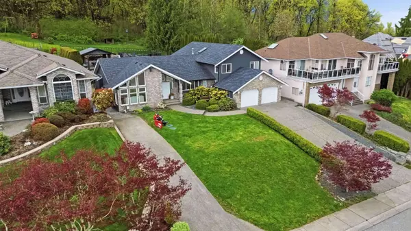 8635 Sunrise DR, Chilliwack, BC V2R 3H9