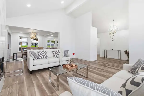 8635 Sunrise DR, Chilliwack, BC V2R 3H9