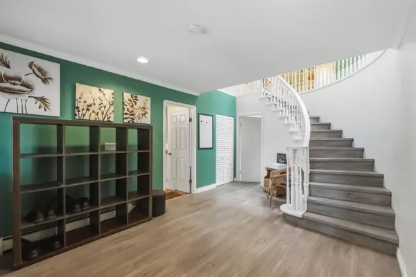 14648 88 AVE, Surrey, BC V3S 2S3