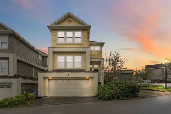 3495 147 A St #4, Surrey, BC V4P 0C9