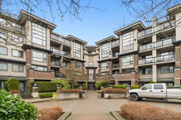 10866 City Pkwy #208, Surrey, BC V3T 5W9