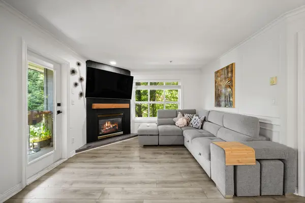 8115 121A St #303, Surrey, BC V3W 1J2