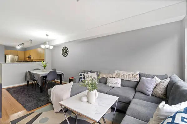 10866 City Pkwy #208, Surrey, BC V3T 5W9