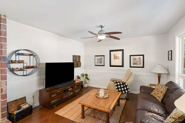 12815 Willow PL, Maple Ridge, BC V2W 1N5