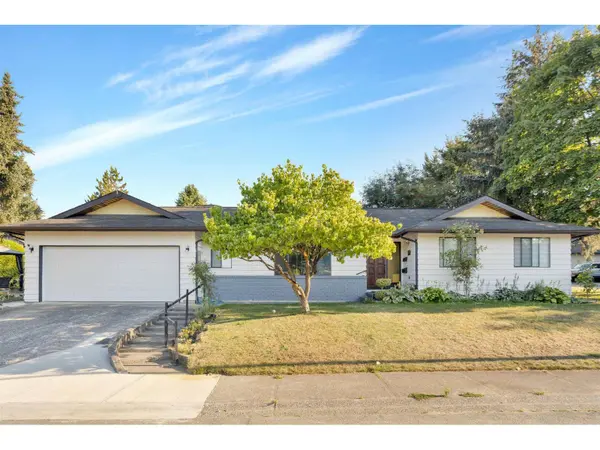 20050 50A AVENUE, Langley, BC V3A7H9